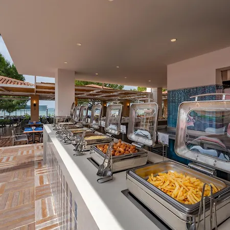 Trendy Palm Hotel 5*